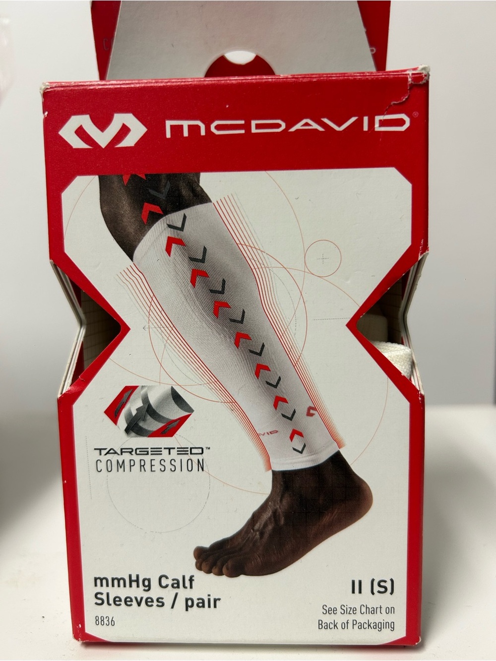 McDavid White & Red Targeted Compression Calf Sleeves - Small